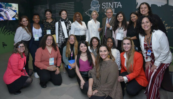 Finalistas de prêmio para startups de países do BRICS visitam instituições do Rio