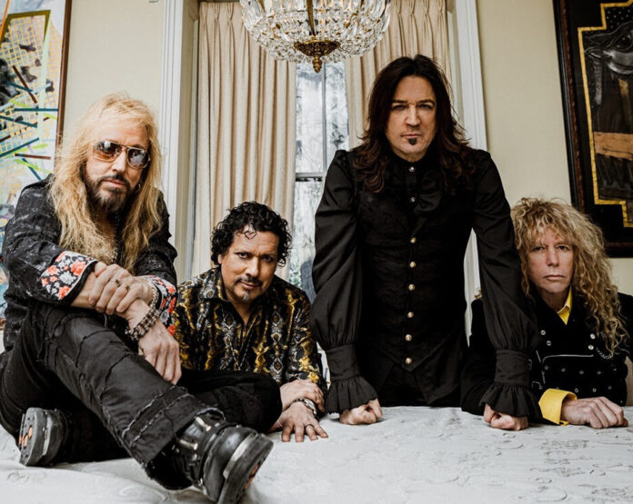 Stryper inicia turnê comemorativa pelo Brasil no próximo domingo (27)