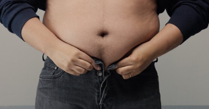 Barriga de cortisol: por que você pode ganhar peso em situações de estresse